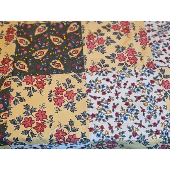 Hand pieced Lap Throw Blanket Topper 100% Cotton, 4.5'x4', NEW 6"x6" square Fall - Picture 8 of 9